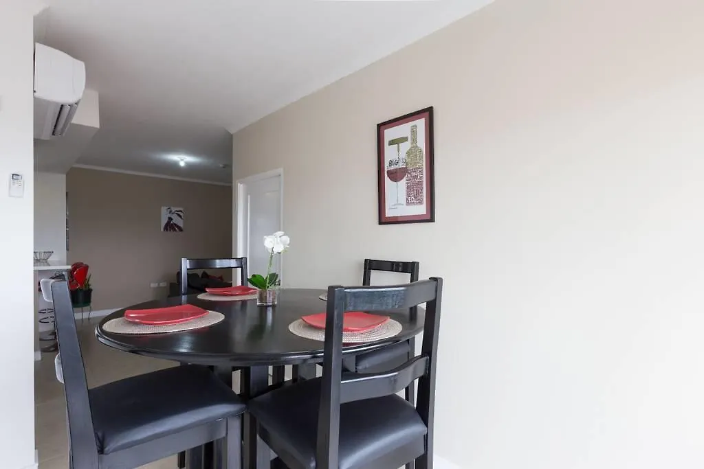 The Brompton'S Luxury Apartment 킹스톤 0*,  자메이카