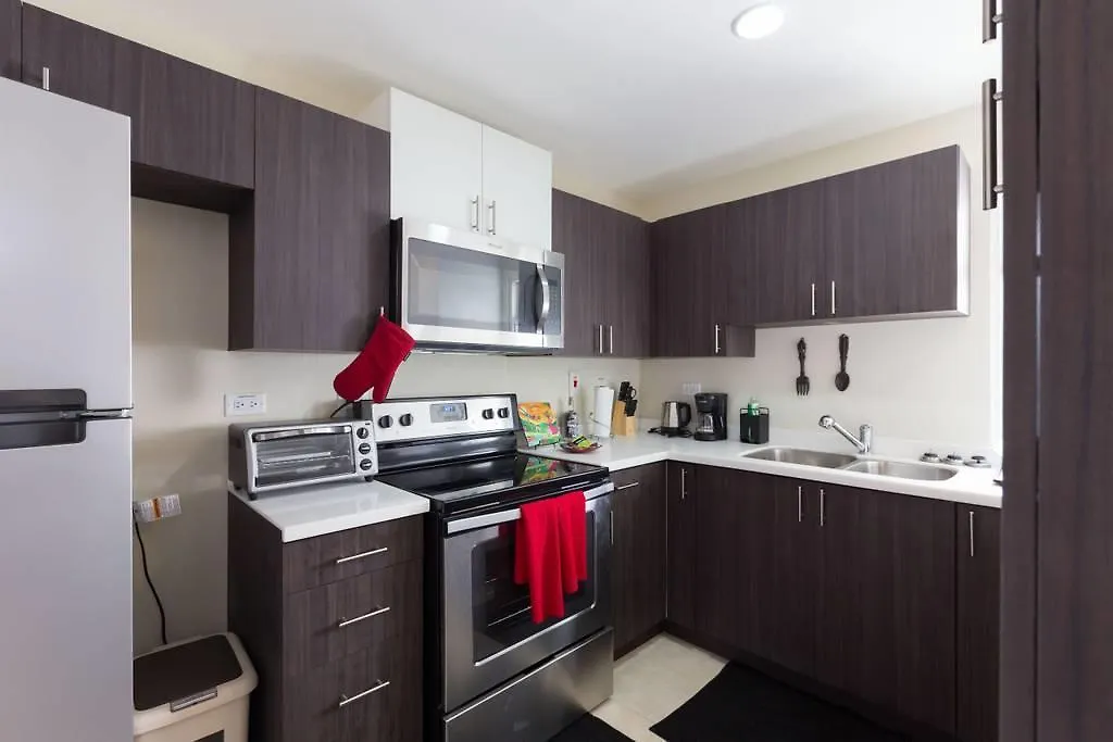 The Brompton'S Luxury Apartment Kingston Giamaica