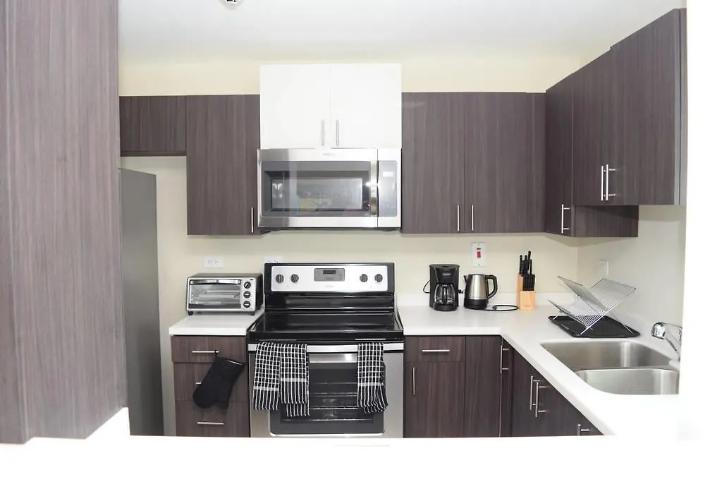 The Brompton'S Luxury Apartment Kingston Giamaica